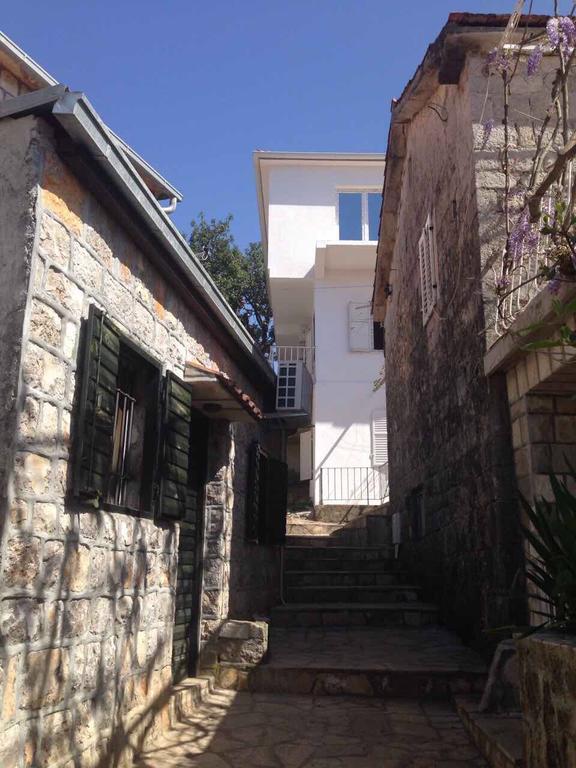Apartmani Roganovic Luštica Exterior foto